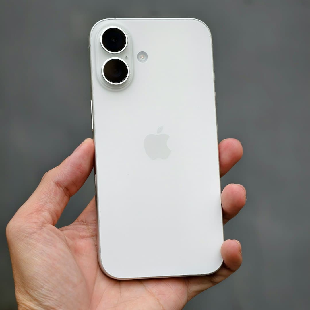 iPhone 16 White 512GB